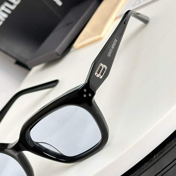 Picture of Gentle Monster Sunglasses _SKUfw58597024fw